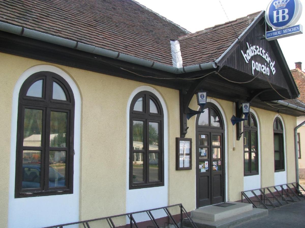 Halaszcsarda-Panzio Hotel Körmend Buitenkant foto