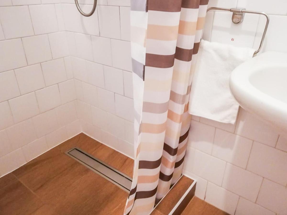 Halaszcsarda-Panzio Hotel Körmend Buitenkant foto
