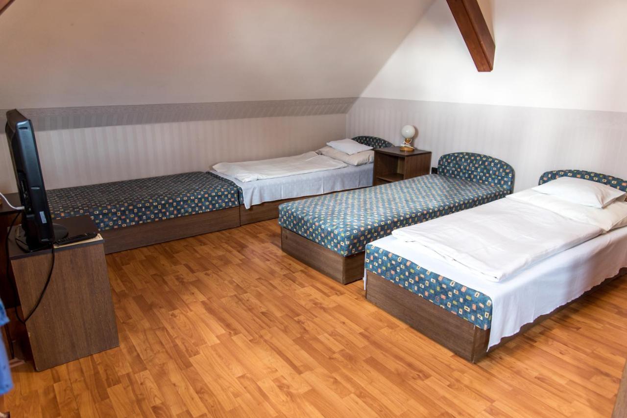 Halaszcsarda-Panzio Hotel Körmend Buitenkant foto