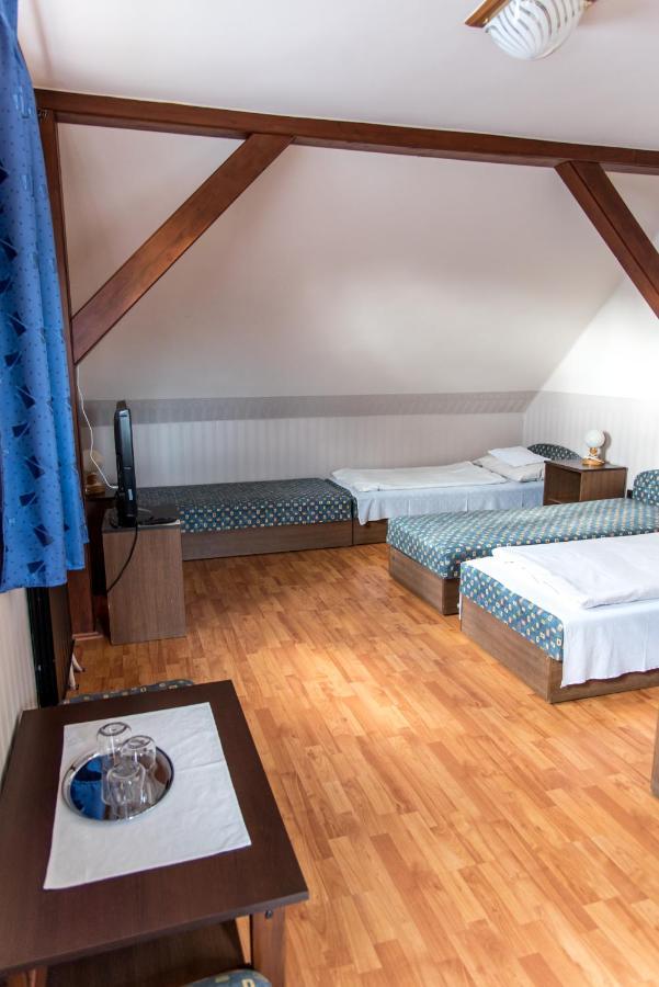 Halaszcsarda-Panzio Hotel Körmend Buitenkant foto