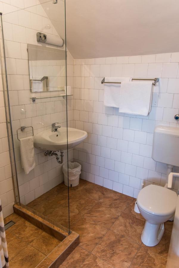 Halaszcsarda-Panzio Hotel Körmend Buitenkant foto